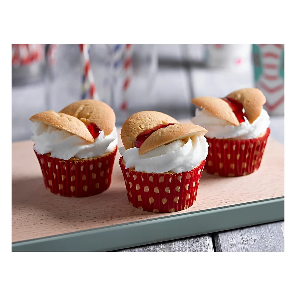 Vanilla Light 'N' Fluffy Icing 8 kg